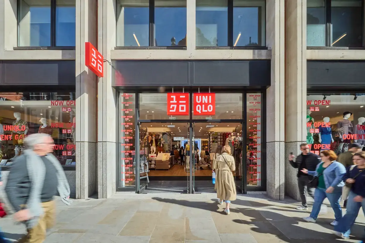 Globally Famous Shopping