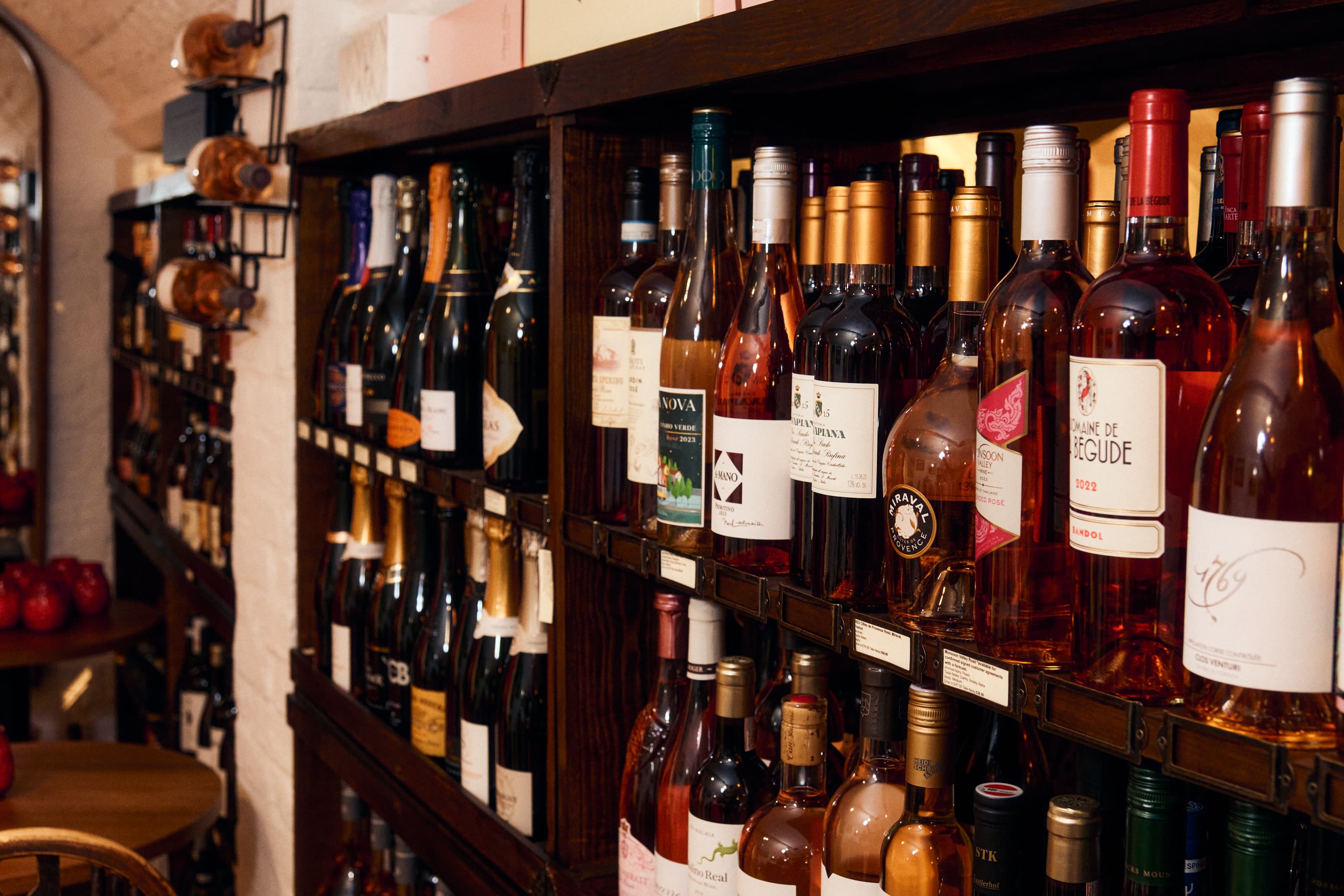 Wine Tasting at Courtyard Wine Cellars